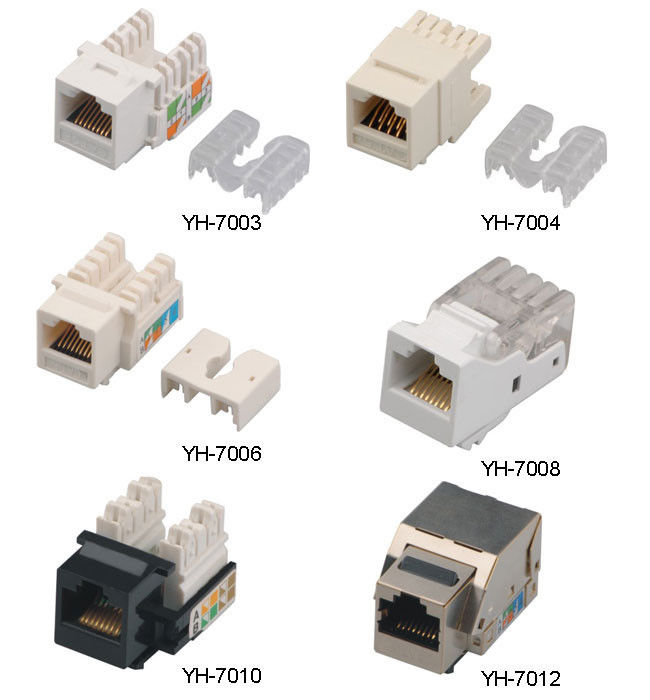 空白LANパッチ盤YH7010のための黒い表面RJ45 8P8CのソケットCat5eネットワーク台形ジャック